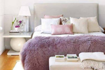 Trái tim lạc nhịp trước thiết kế phòng ngủ mang sắc tím mộng mơ